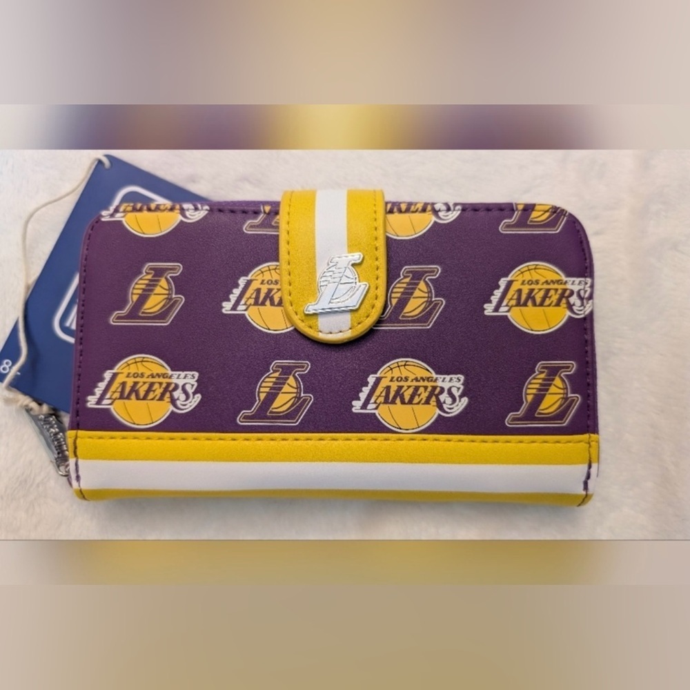 NBA Loungefly Collab! NWT Los Angeles Lakers Purple and Yellow Wallet! - Picture 2 of 4